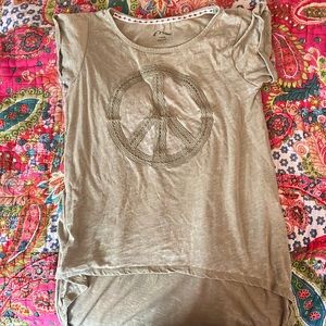 Green peace sign shirt